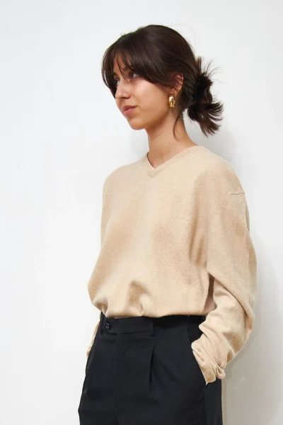 Christian Berg Cashmere V-neck in Beige size M