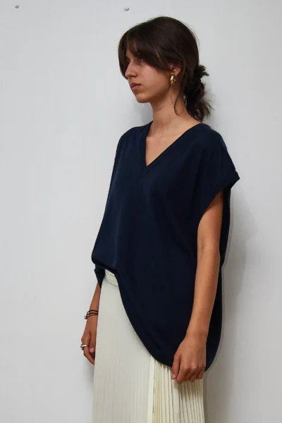 Vintage Wool Vest in Navy size XL